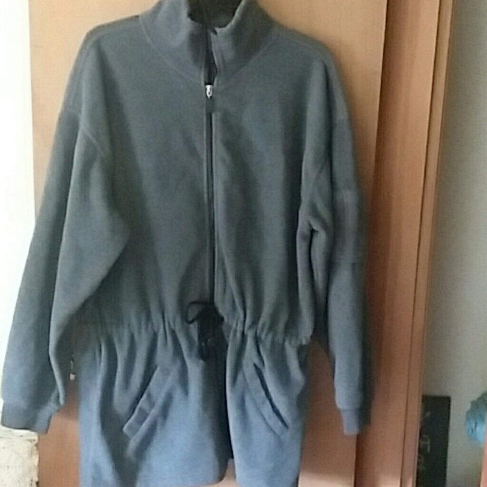 Ladies grey fleece lightweight jacket